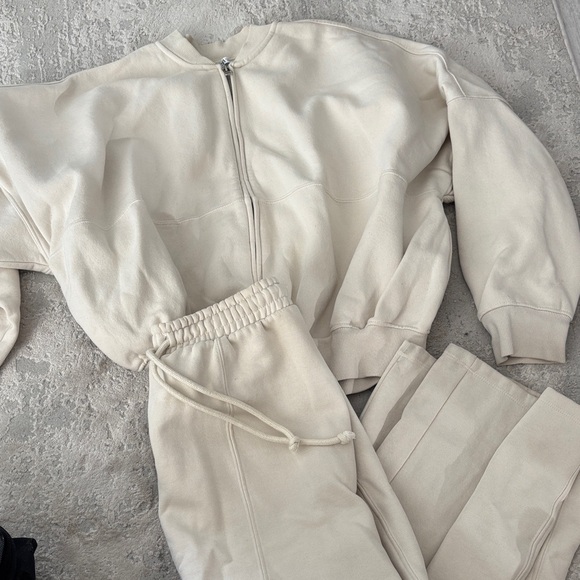 Zara Pants - Zara Cream Track Pants & Jogger Set